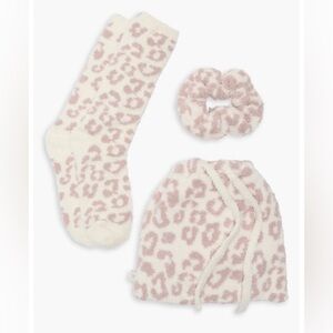 NWT BAREFOOT DREAMS CozyChic® Leopard Print Scrunchie & Socks Gift Set